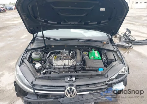 2020 Volkswagen Golf 1.4T Tsi z USA, uszkodzony, nr VIN 3VWW57AU2LM009352